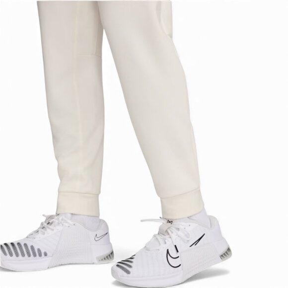 Nike Primary Fleece 2 Piece Sweatsuit Size M Dri-FIT UV Tracksuit Ivory NWT - Picture 10 of 15